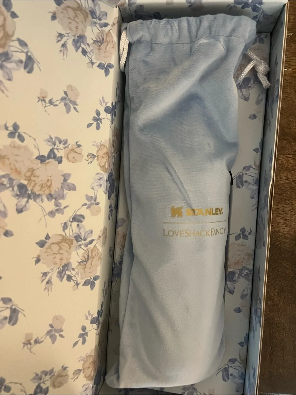 Stanley x LoveShackFancy Floral Slim Bottle - Picture 5 of 5